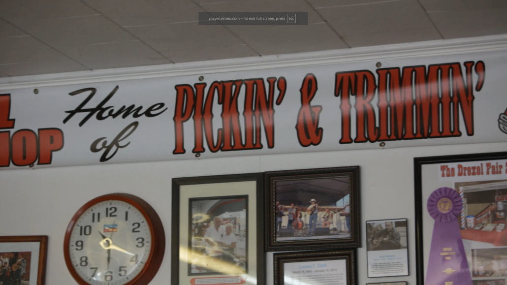 Drexel Barber Shop: Home of Pickin' & Trimmin'